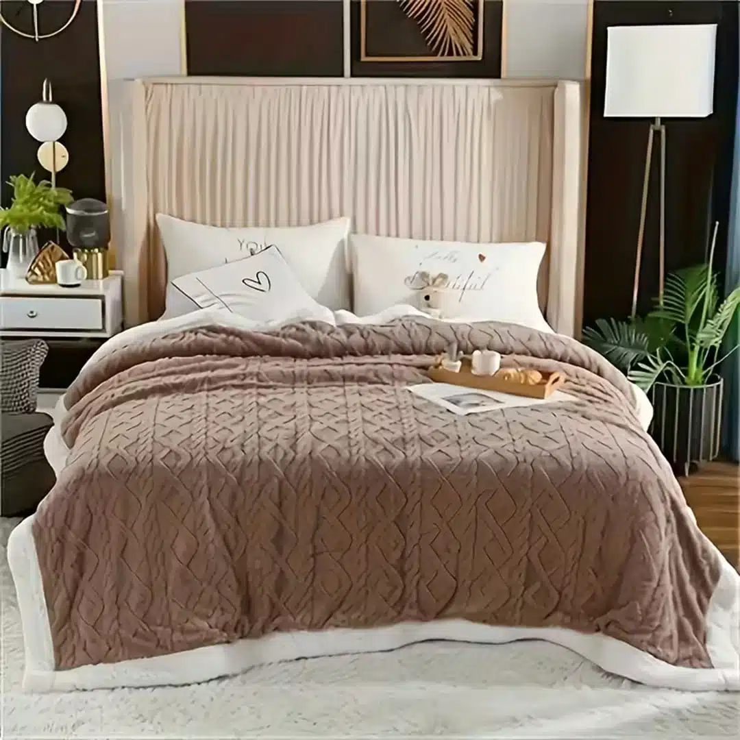 Pătură Dublă Blană Eco 200x230CM, Blăniță Albă, Greutate 2kg, Tapițerie 435 gm² ,Calitate Premium, Moale și Călduroasă, Maro 1