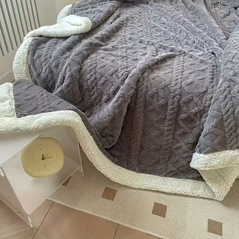 Pătură Dublă Blană Eco 200x230cm, 2kg greutate , Blăniță Albă, Tapițerie 435 gm² ,Calitate Premium, Moale și Călduroasă, Gri 5